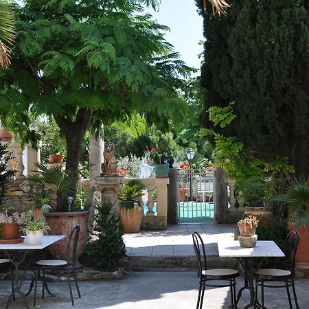 Le Saint Victor Ξενοδοχείο Mirabel-aux-Baronnies Εξωτερικό φωτογραφία