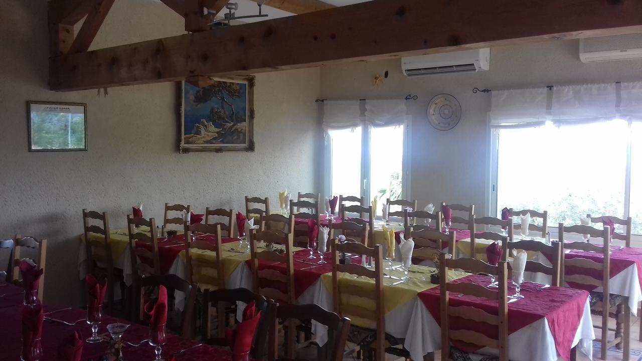 Le Saint Victor Ξενοδοχείο Mirabel-aux-Baronnies Εξωτερικό φωτογραφία